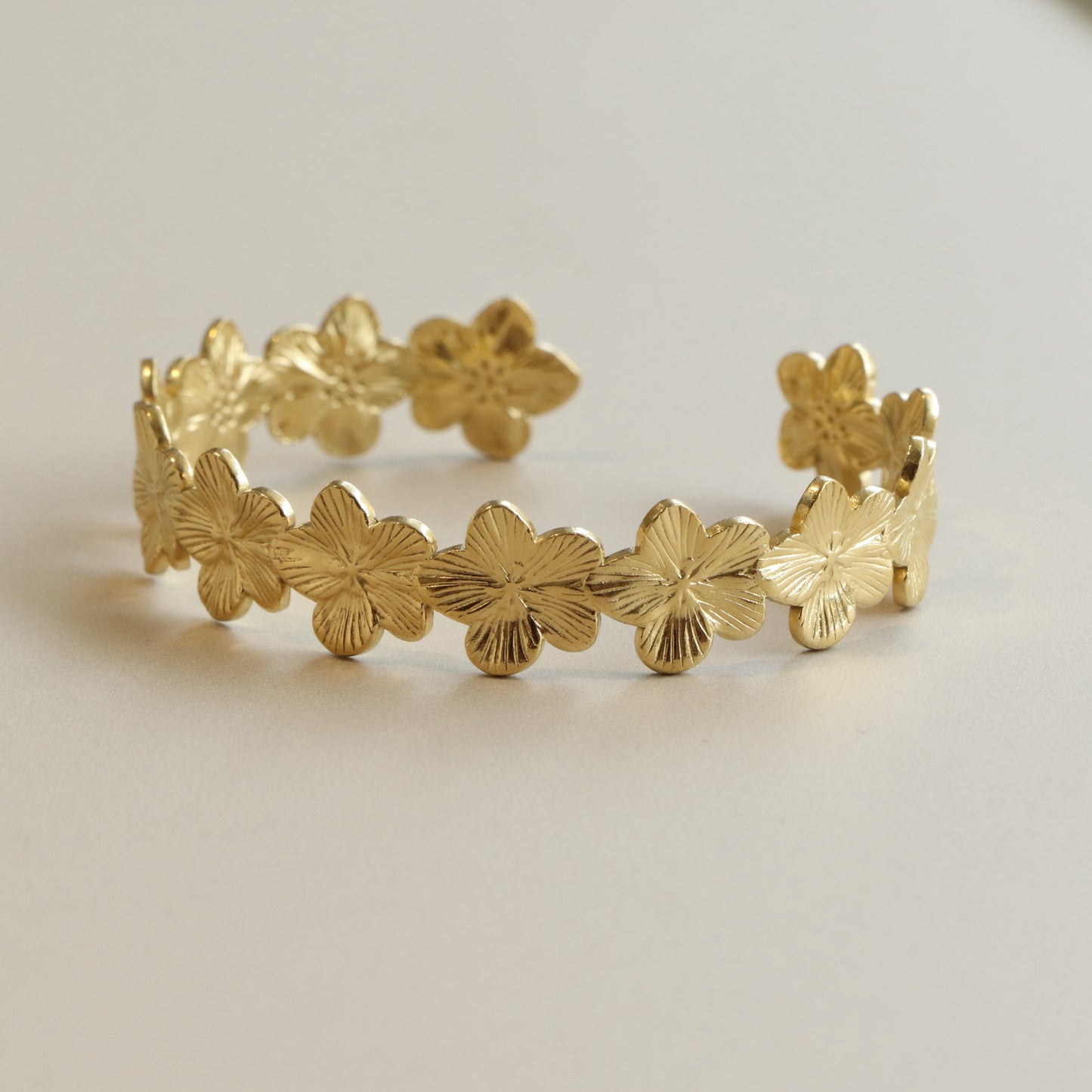 Flora Bracelet Bangle