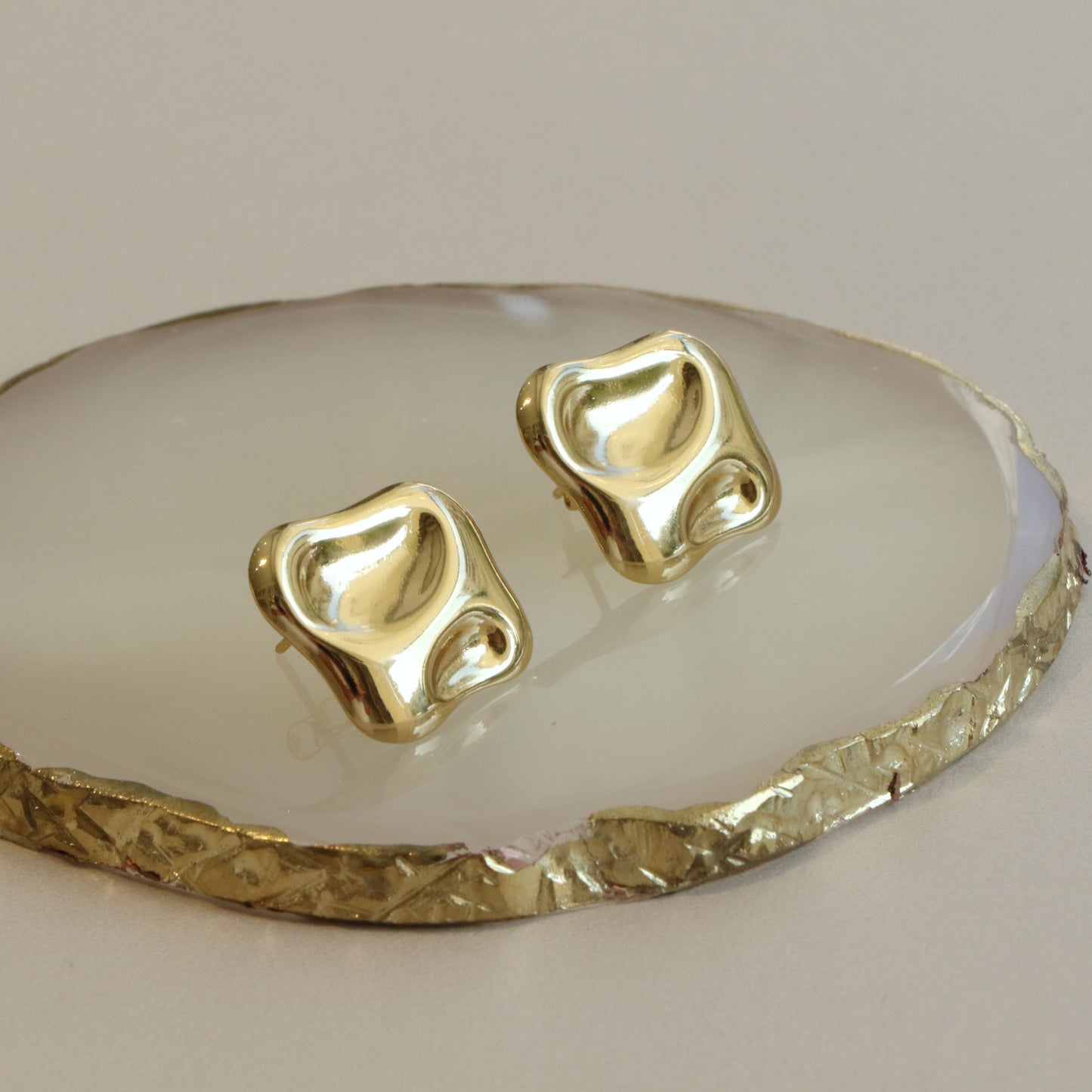 Vintage Wavy Earring Pair