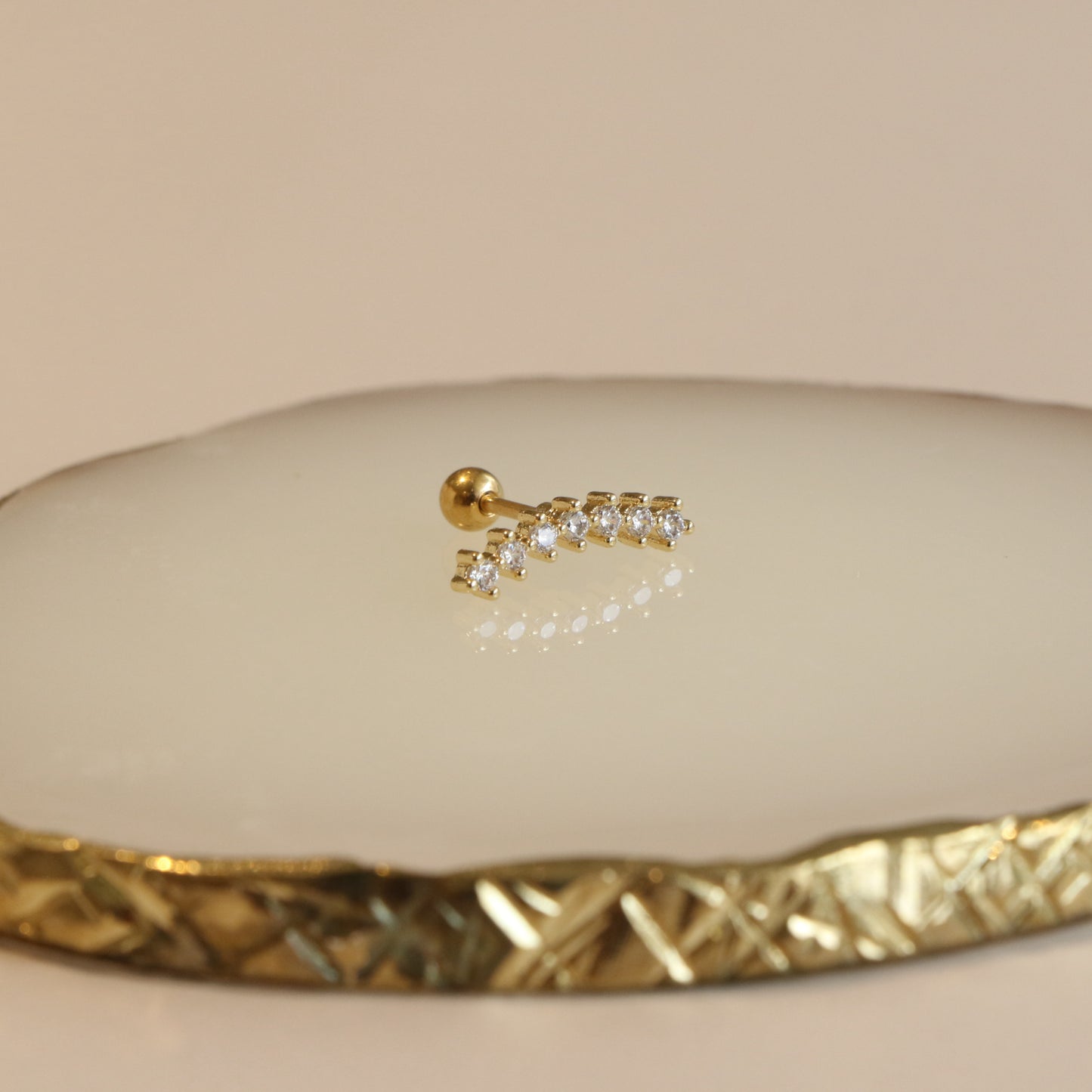 Curve 7 Zircon Helix Ball Ear Piercing