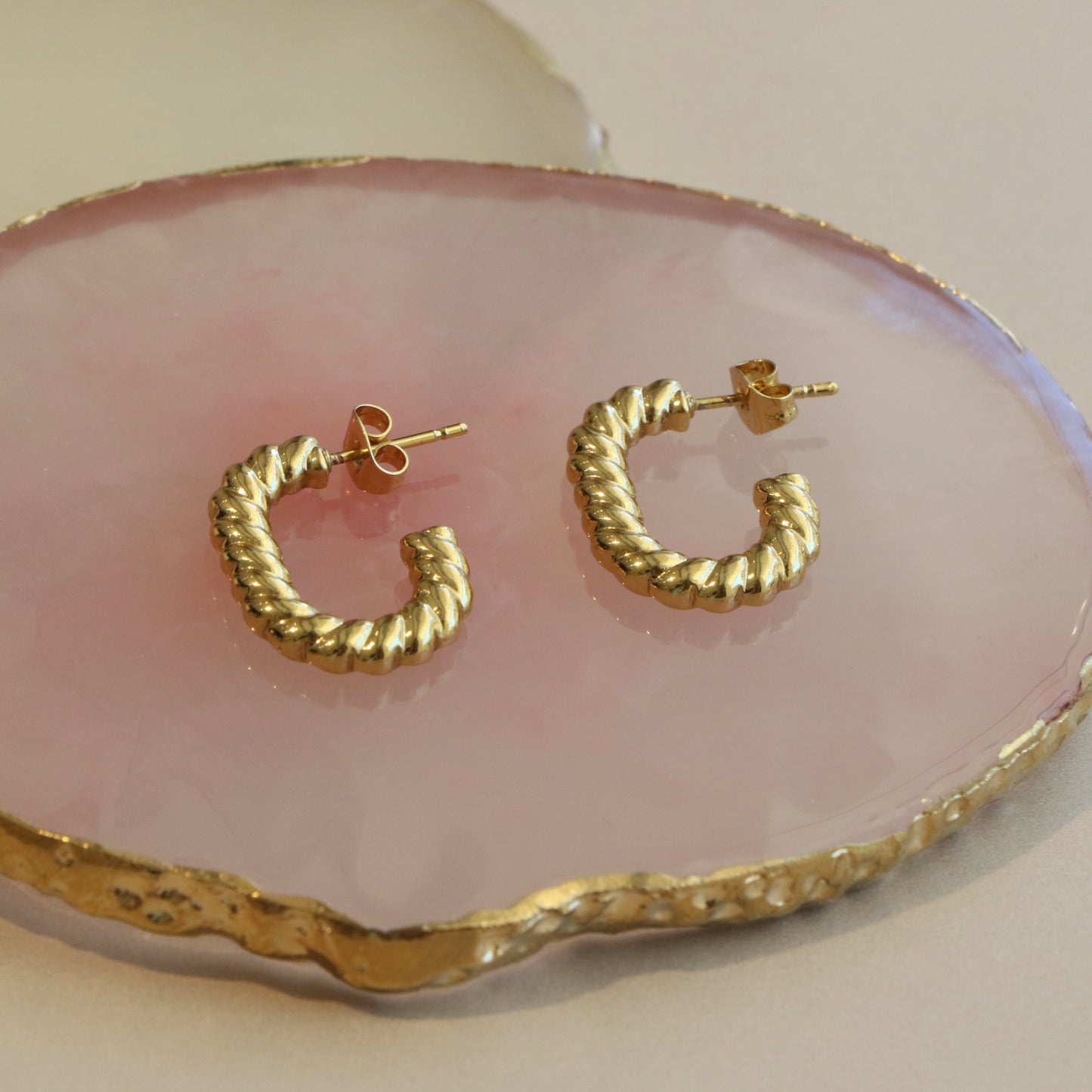 Twisted G Earring Pair