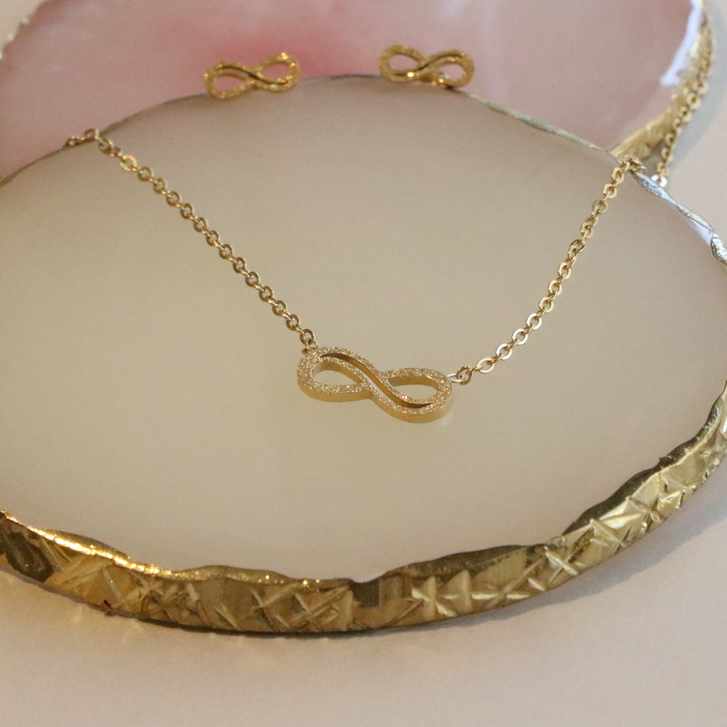Infinity Design Set Necklace & Earring