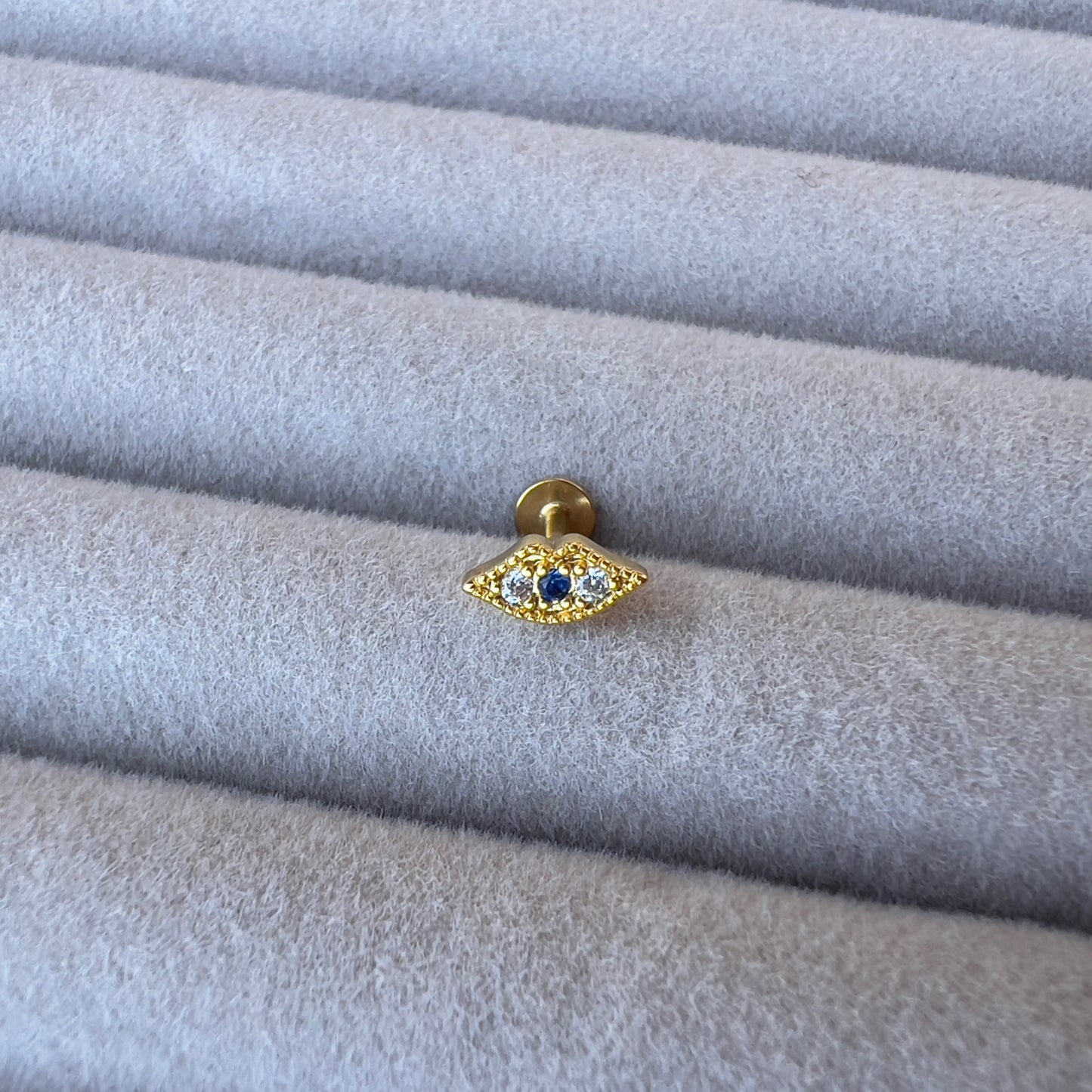 Eye blue zircon Flat Ear Piercing