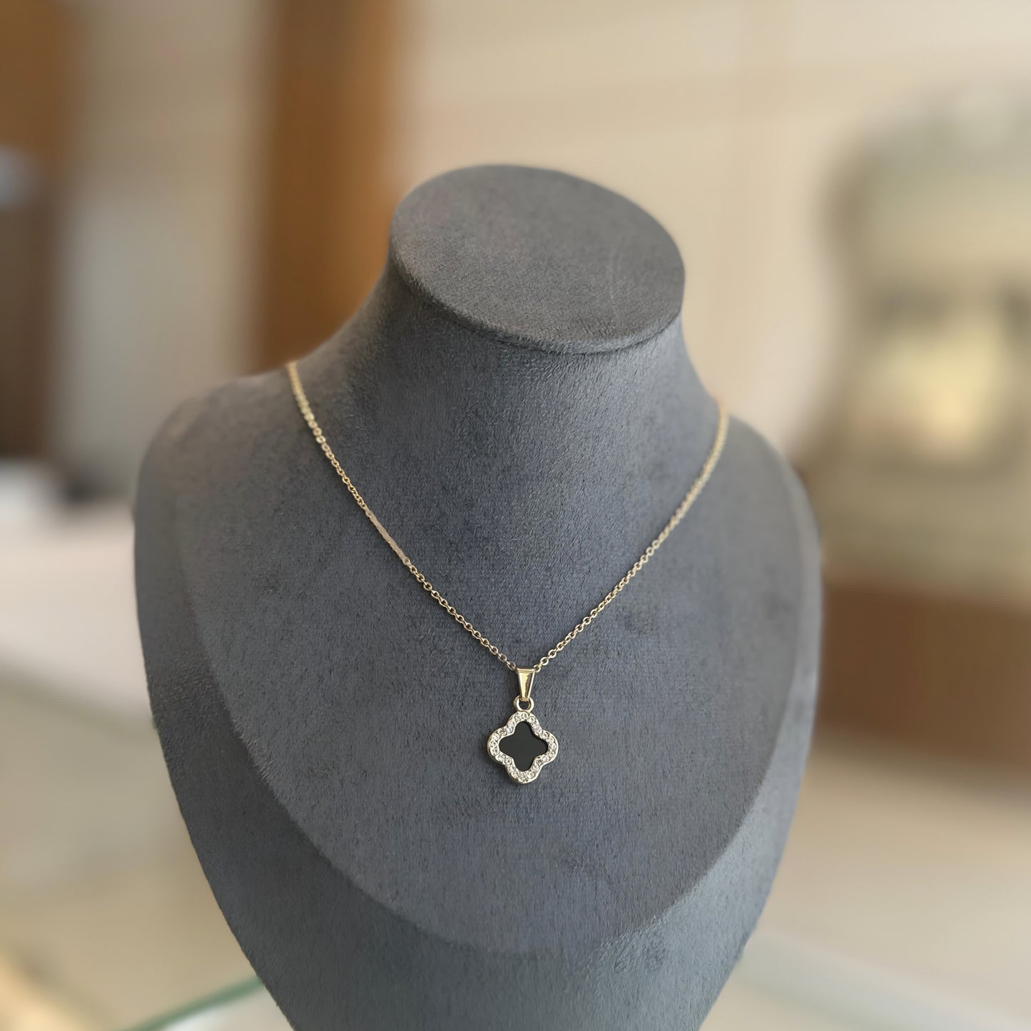 Van Design Necklace