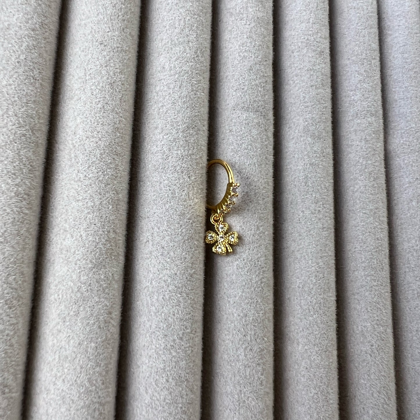 Flower Nose Stud Piercing