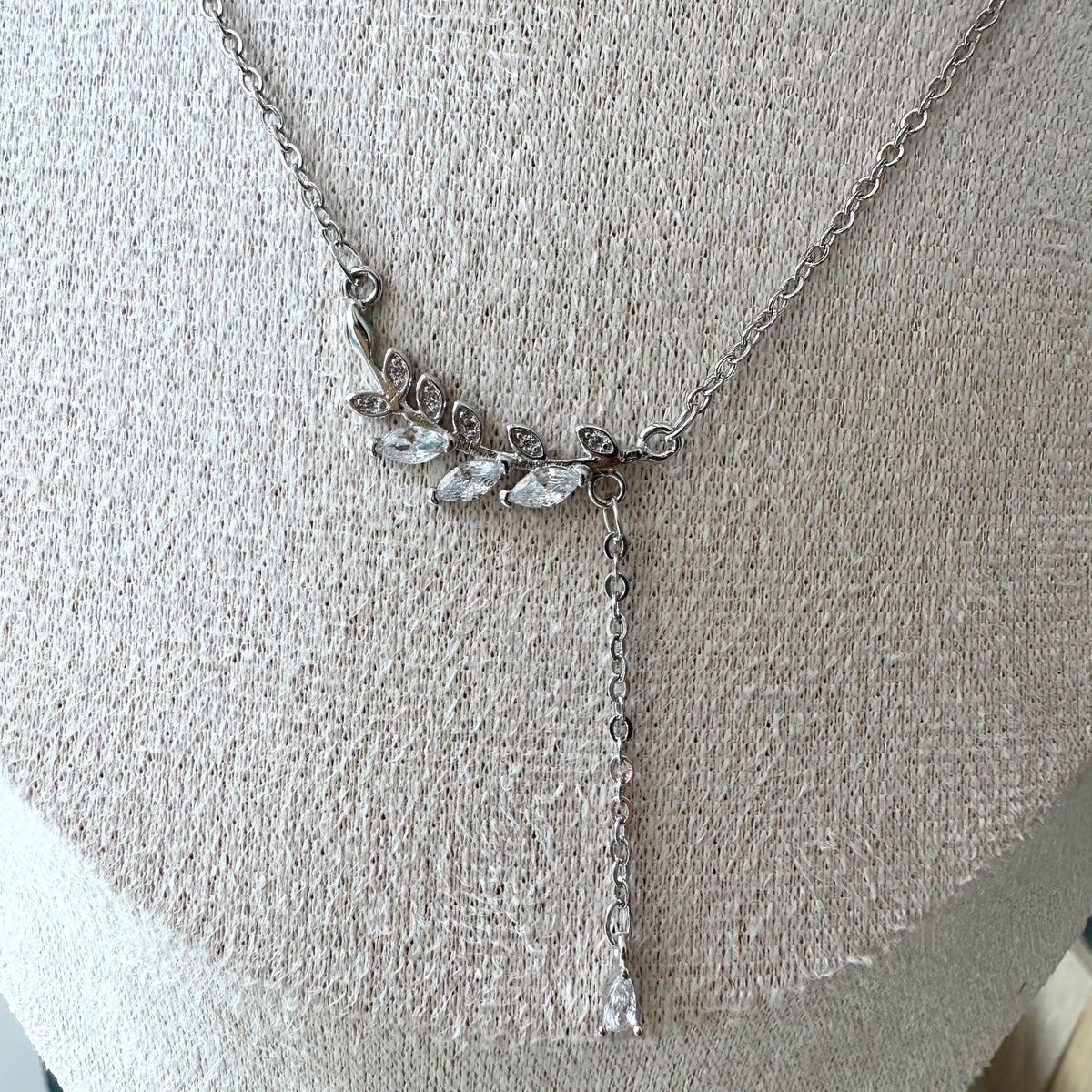 Leaf Zircon Necklace Chain