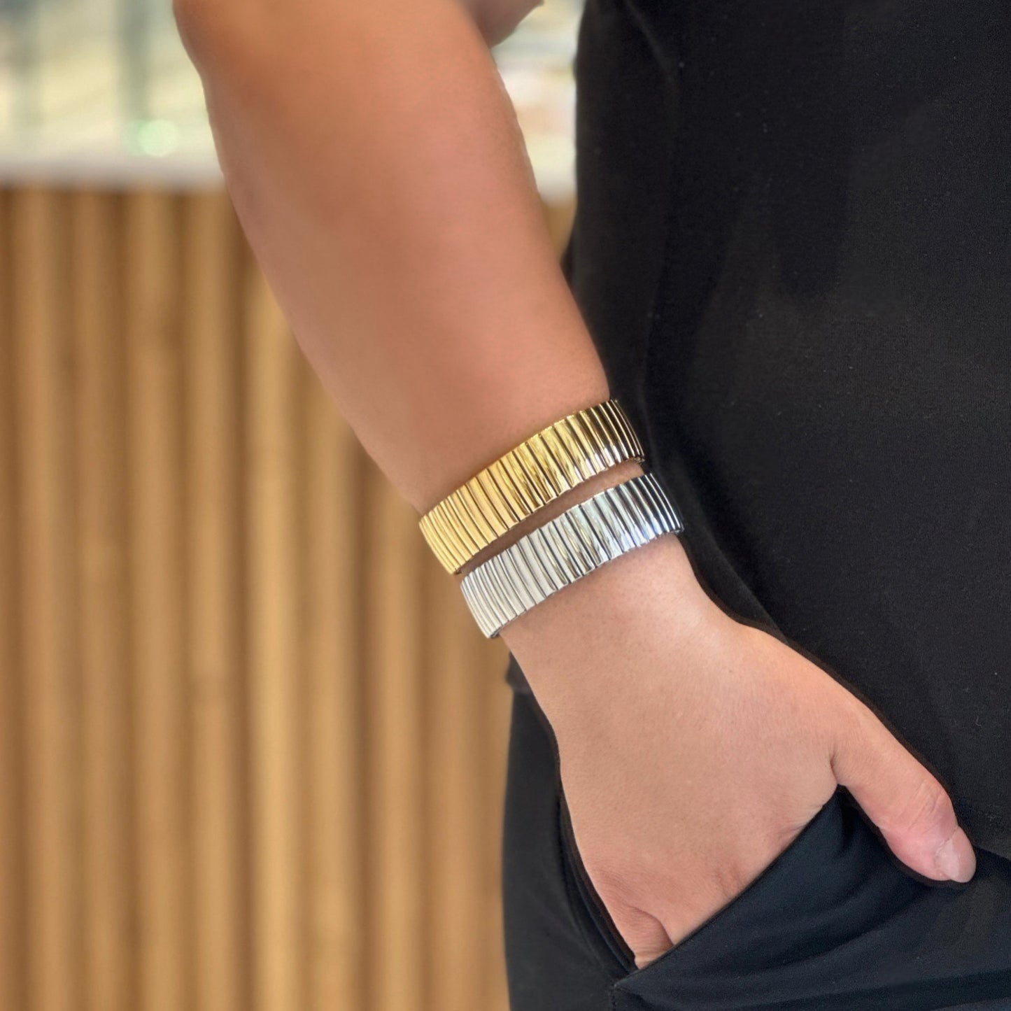 Stretchy Curved Bracelet