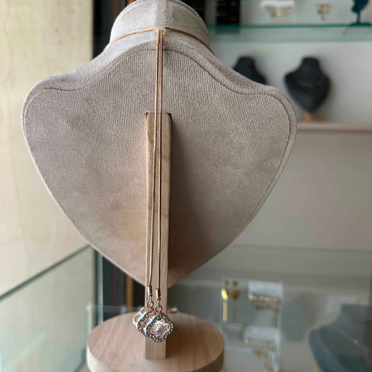 Van Rose Gold Necklace