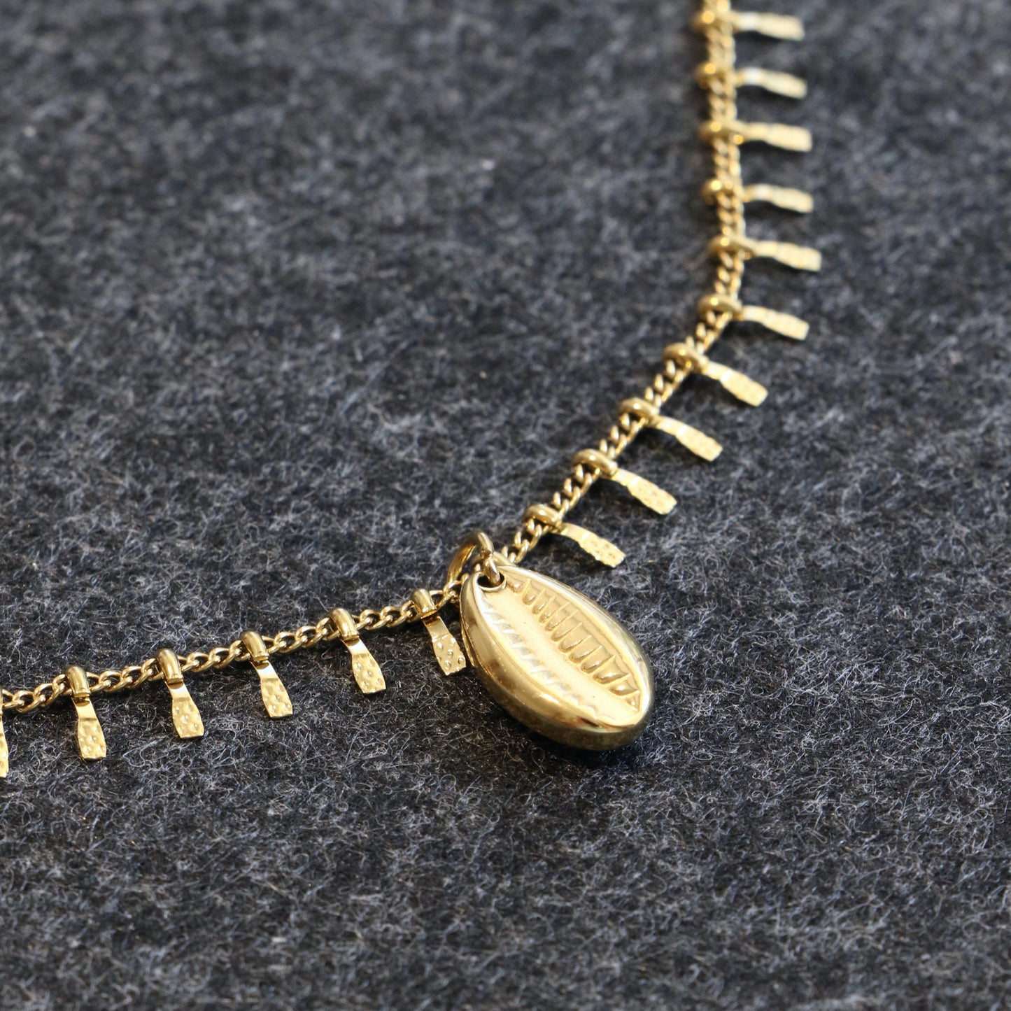 Single Shell Anklet