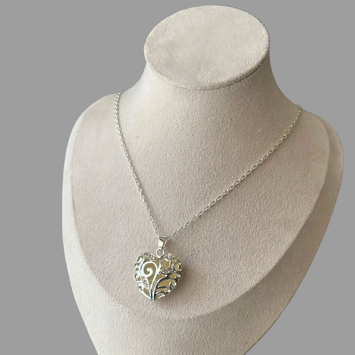 Luminous Glow at Night Necklace