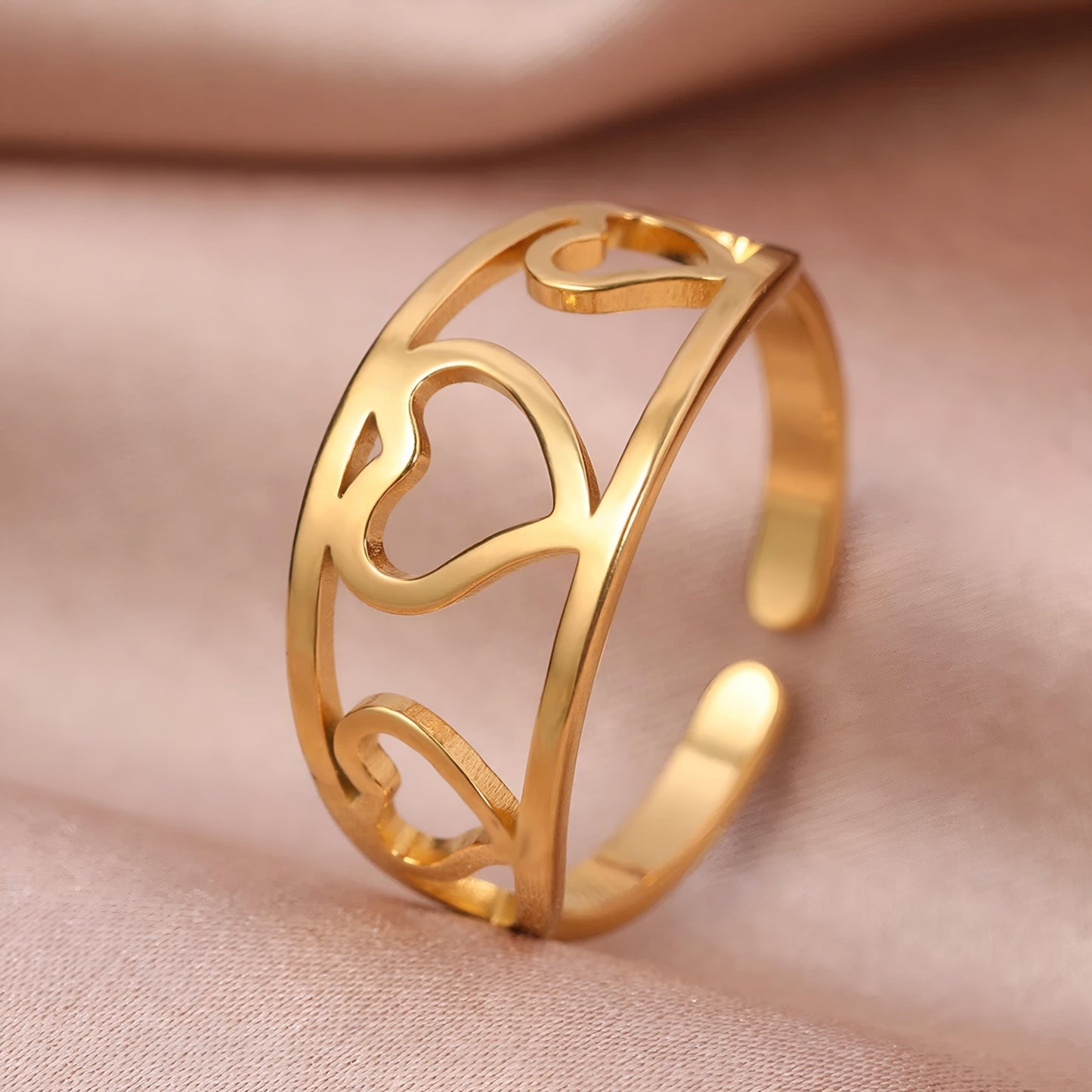 Hearts Ring