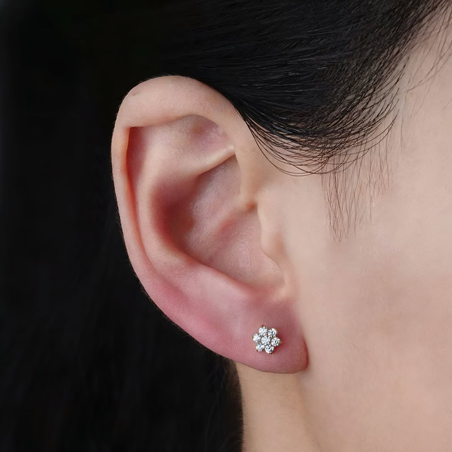Titanium Tiny Flower Flat Ear Piercing