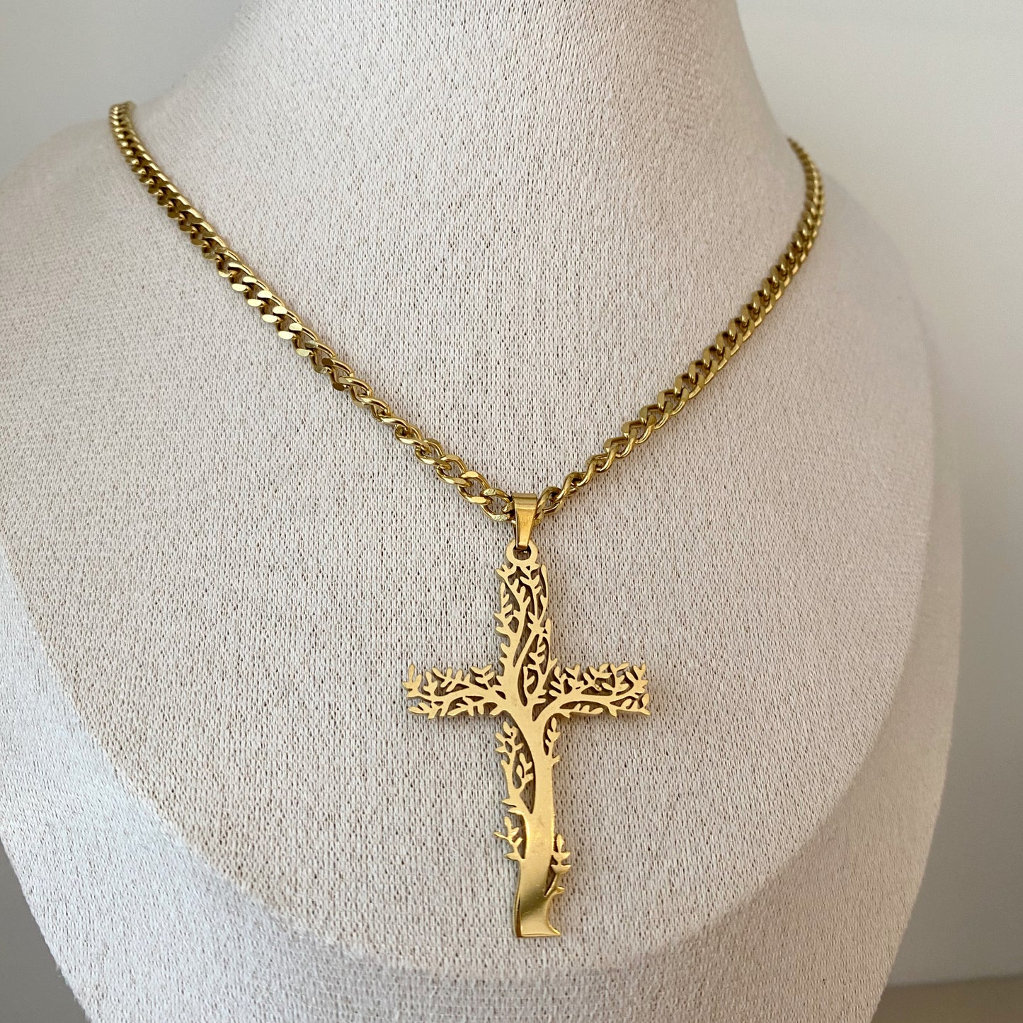 Cross Pendant Cuban Chain