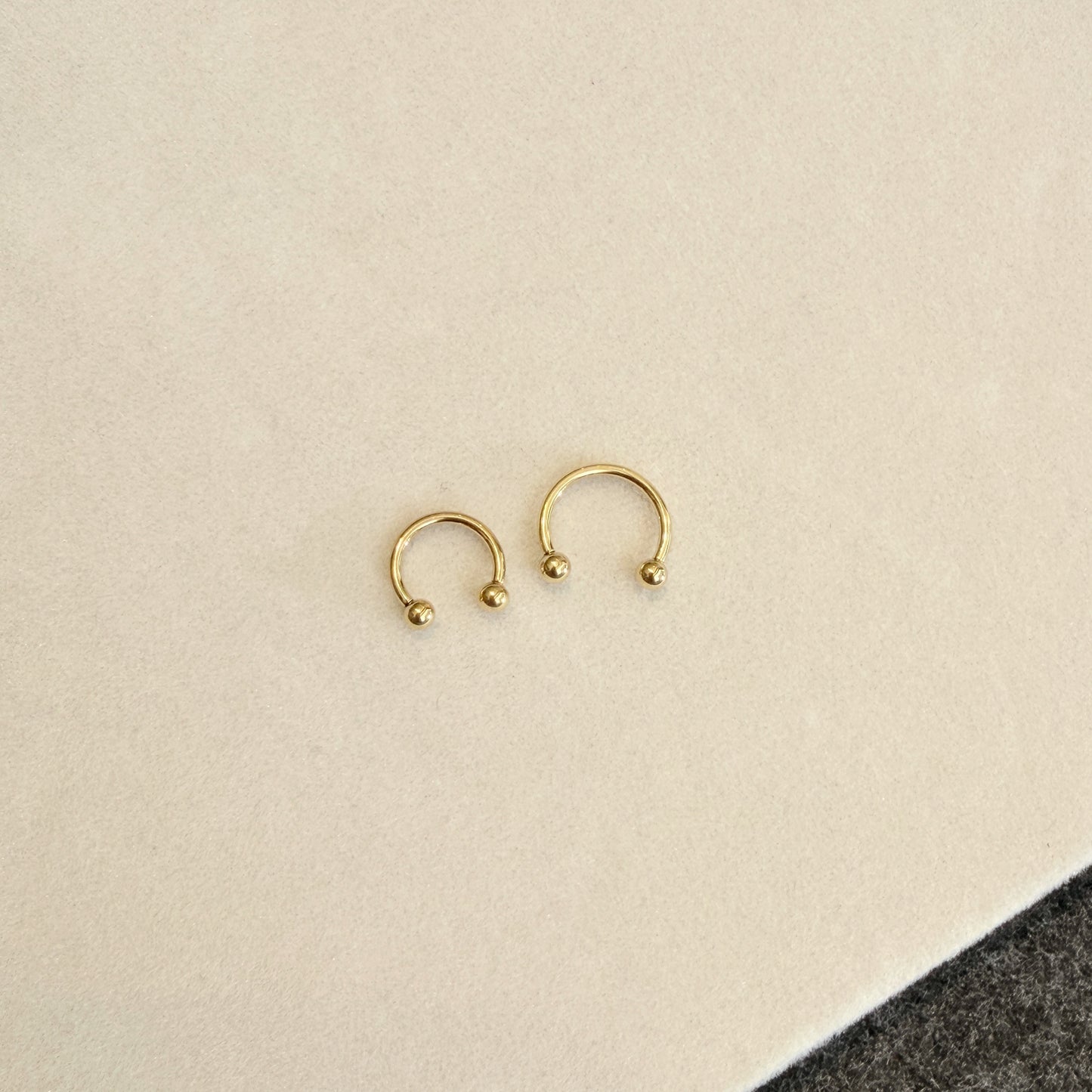 Horse Shoe Titanium Ball Screw