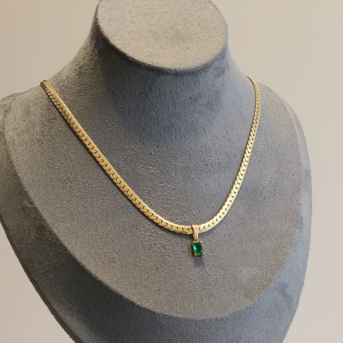 Flat Snake Zircon Pendant Chain