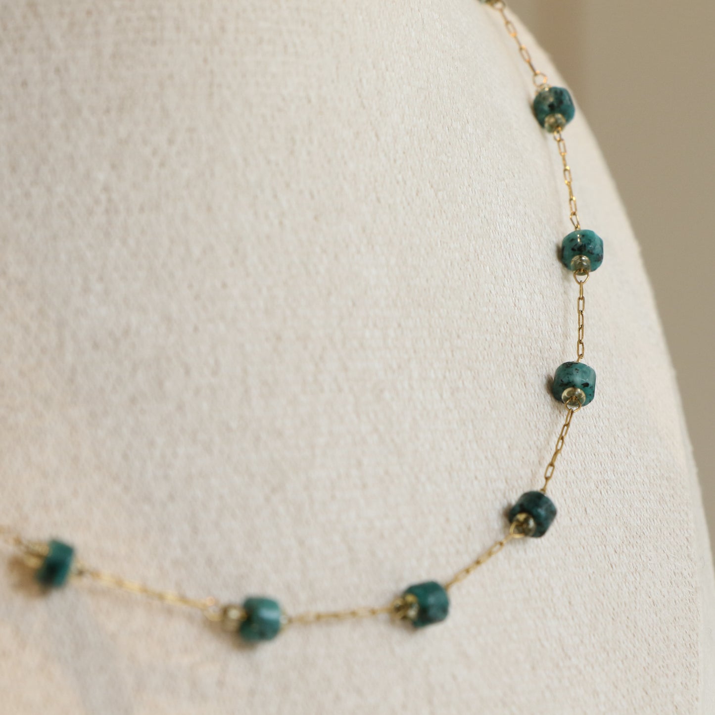 Dark Green Natural Stones Bead Set