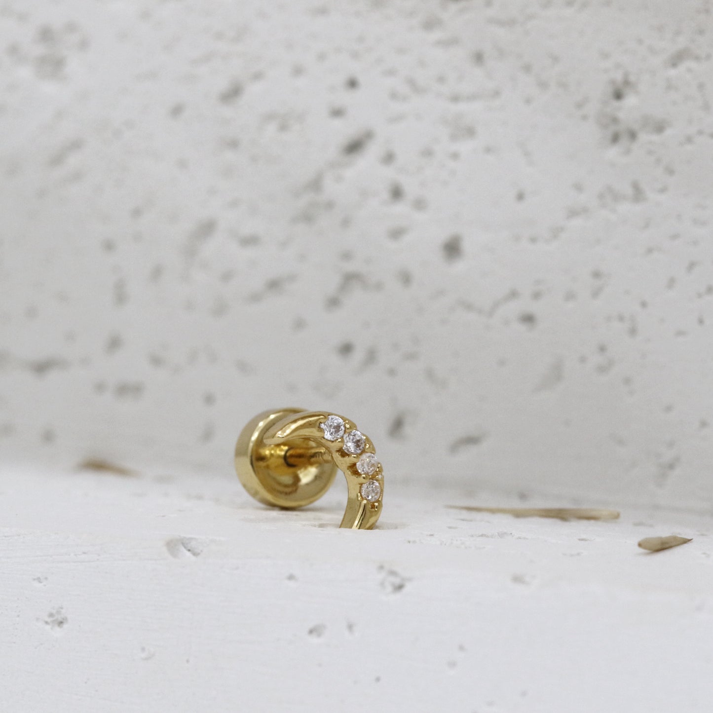 1pcs Flat Ear Piercing